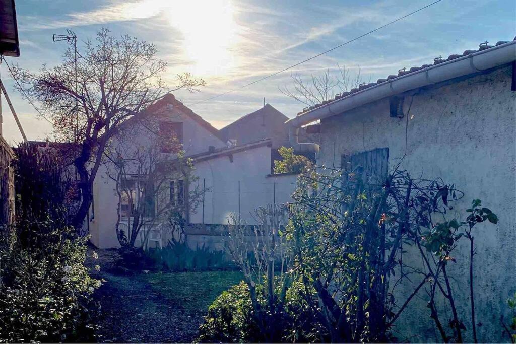 Le Ni' De Jess Migennes Exterior foto